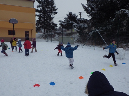 2012_12_13_tělocvik_na_sněhu_3_veverky_a_kuny_02